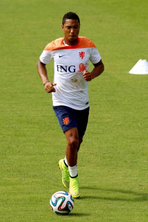 Foot – Transfert – Jonathan De Guzman (Naples) serait très proche de l ...