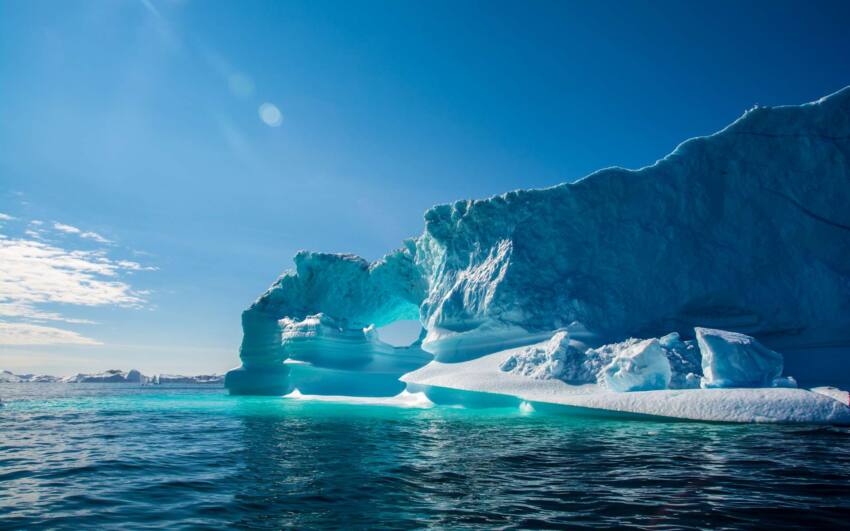 Groenland : l’instabilité de la calotte glaciaire filmée par des drones ...